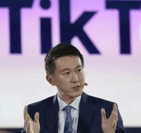 現金網:特朗普據悉會見TikTok首蓆執行官周受資,稱“對TikTok有好感”“會研究下”
